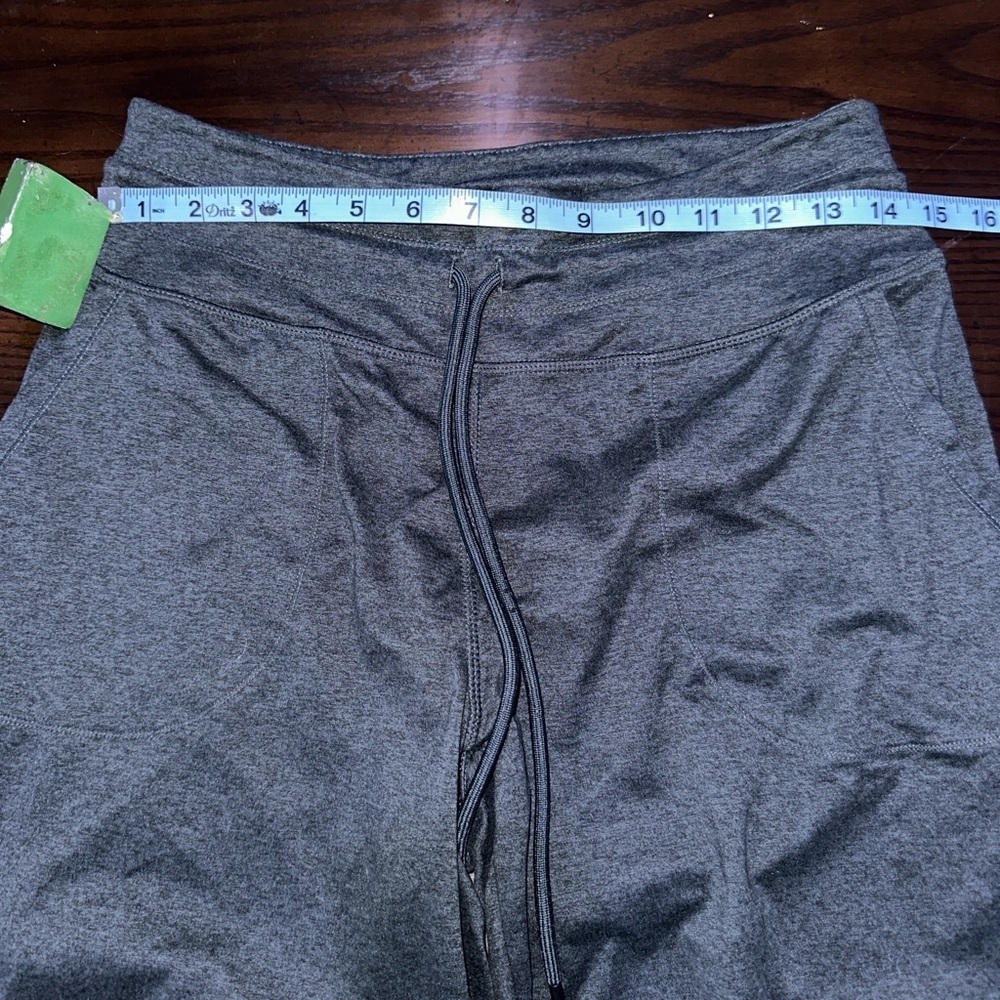 Layer 8 Women’s Small Gray Heather Performance Joggers - Picture 6 of 10